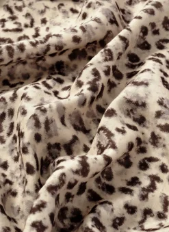 Allison Leopard Print Neck Scarf