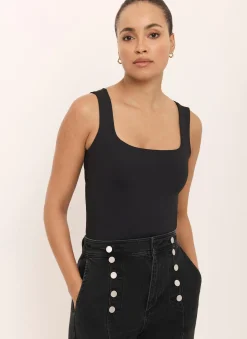Black Layering Scoop Neck Vest