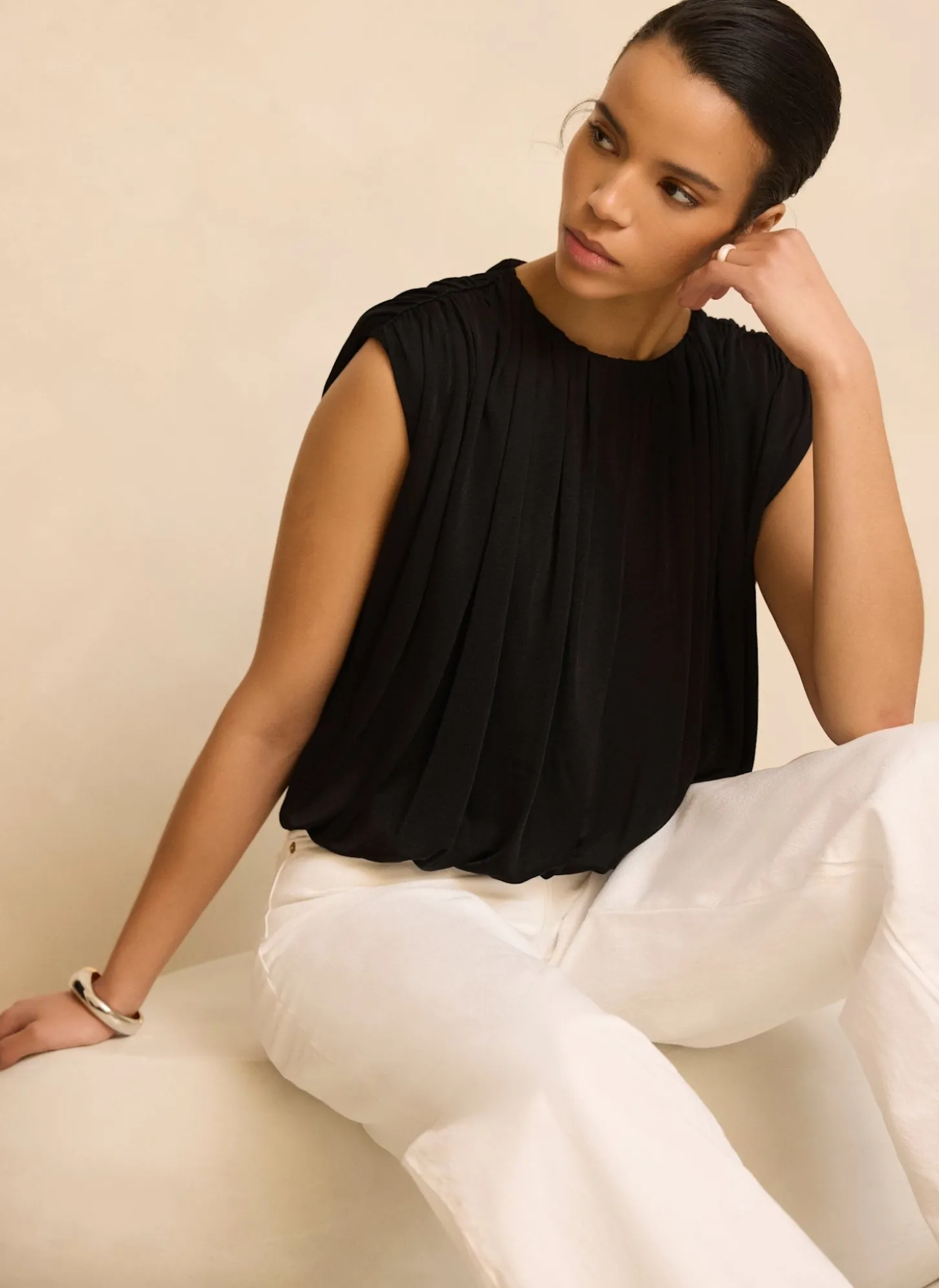 Black Pleated Bubble Hem Top