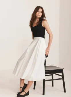 Black Scallop Trim Vest Top