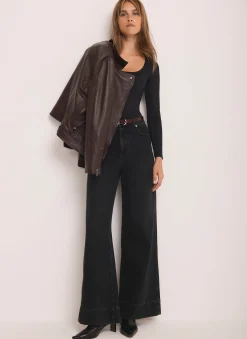 Black Scoop Neck Long Sleeve Top