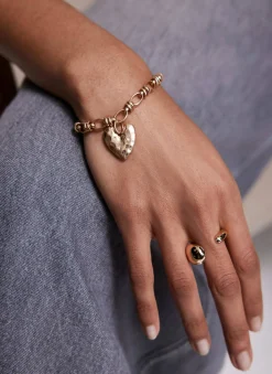 Gold Tone Heart Charm Bracelet