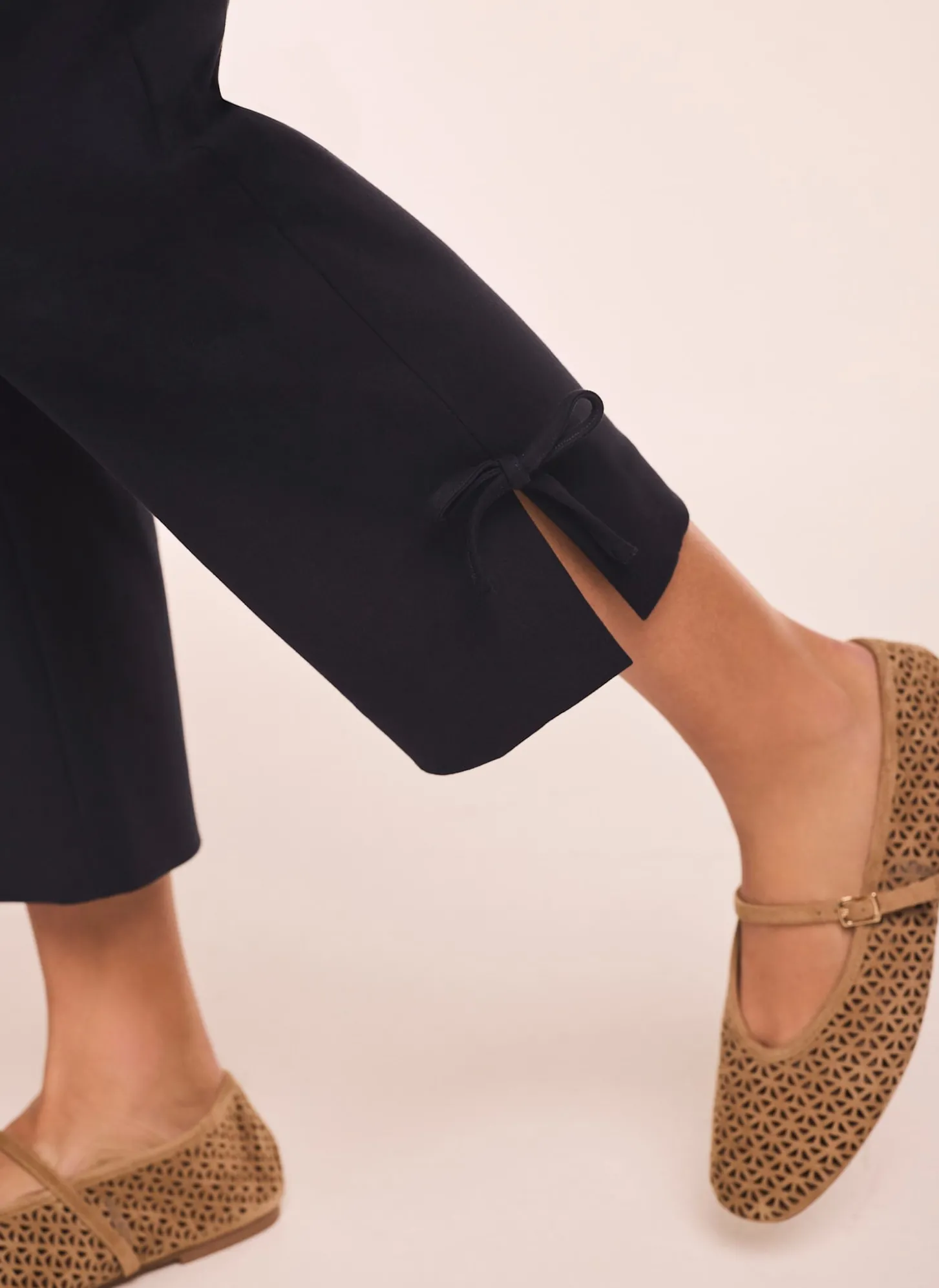 Navy Cotton Blend Capri Trousers