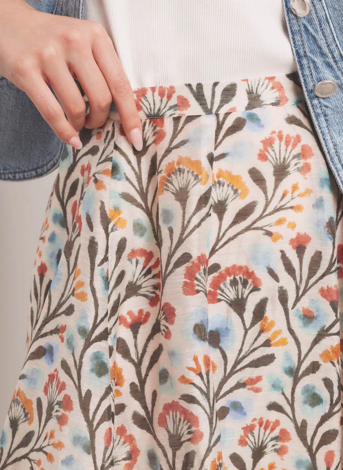 Neutral Floral Print Midi Skirt